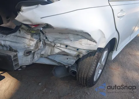 2012 Toyota Camry Se z USA, uszkodzony, nr VIN 4T1BF1FK1CU614490